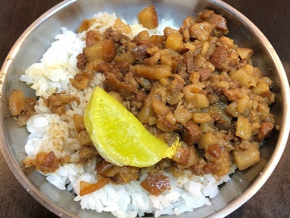 新竹阿富滷肉飯で出会った究極の一杯